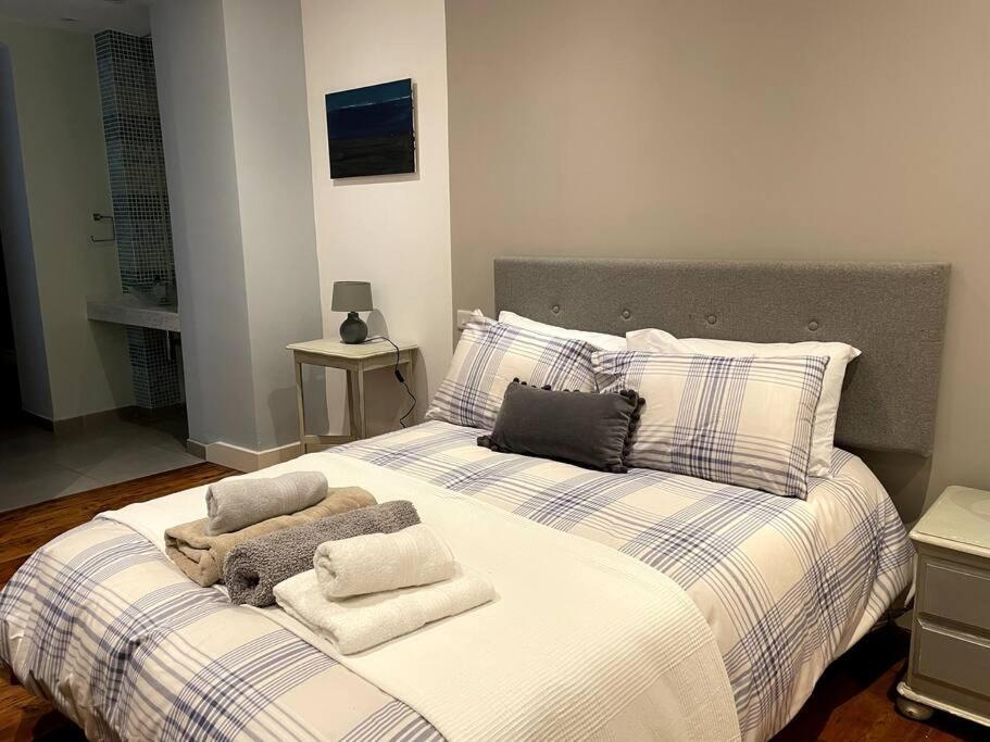 Апартаменты Stylish 2Br Contemporary Design Perfect Vacation Гибралтар Экстерьер фото
